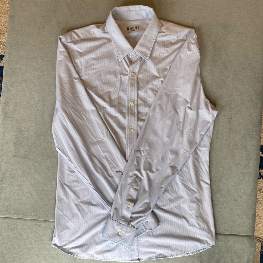 Rhône Men’s Commuter Dress Shirt. Size Large. Blue Micro Stripe.